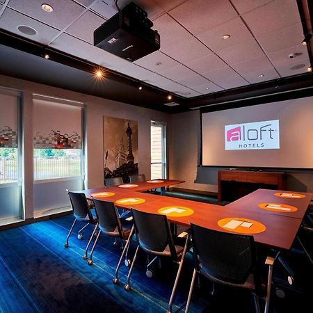 Aloft Cleveland Airport Hotel North Olmsted Exterior foto